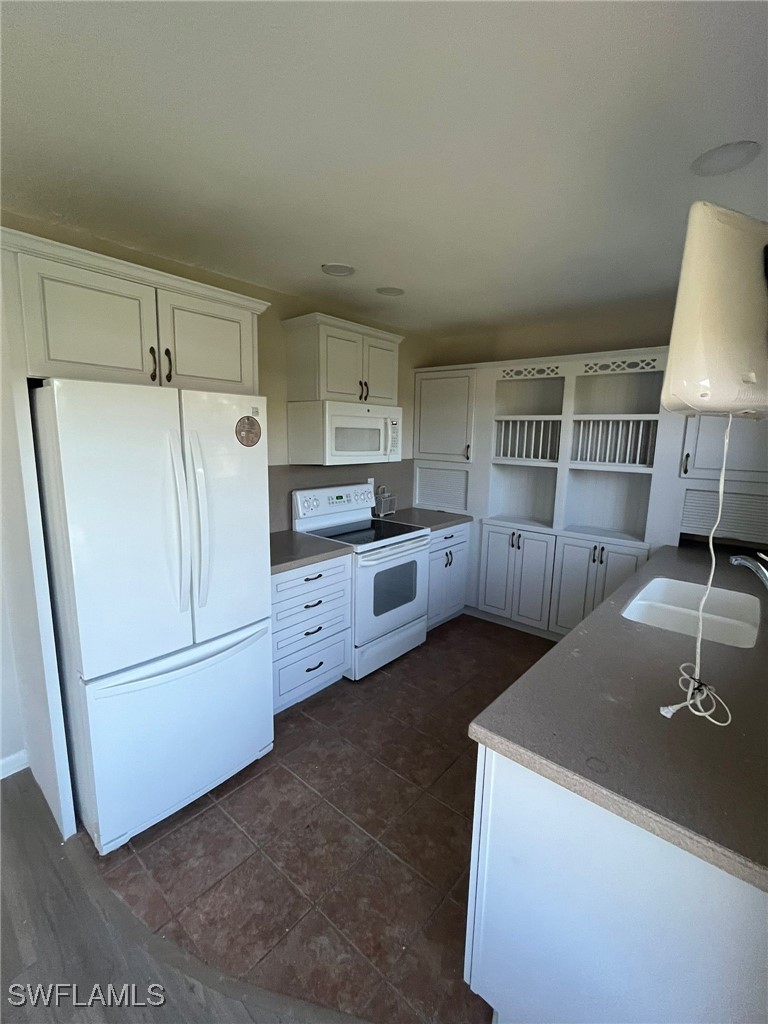 6824 Sandtrap Drive, Apt 4