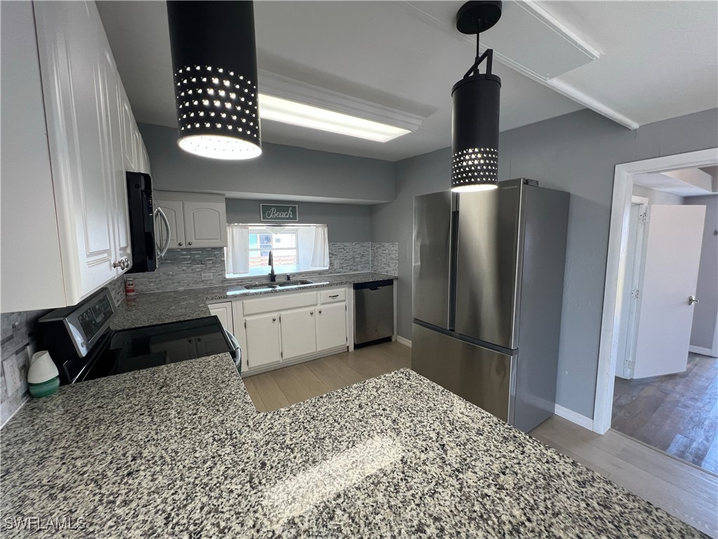 12071 Palm Drive