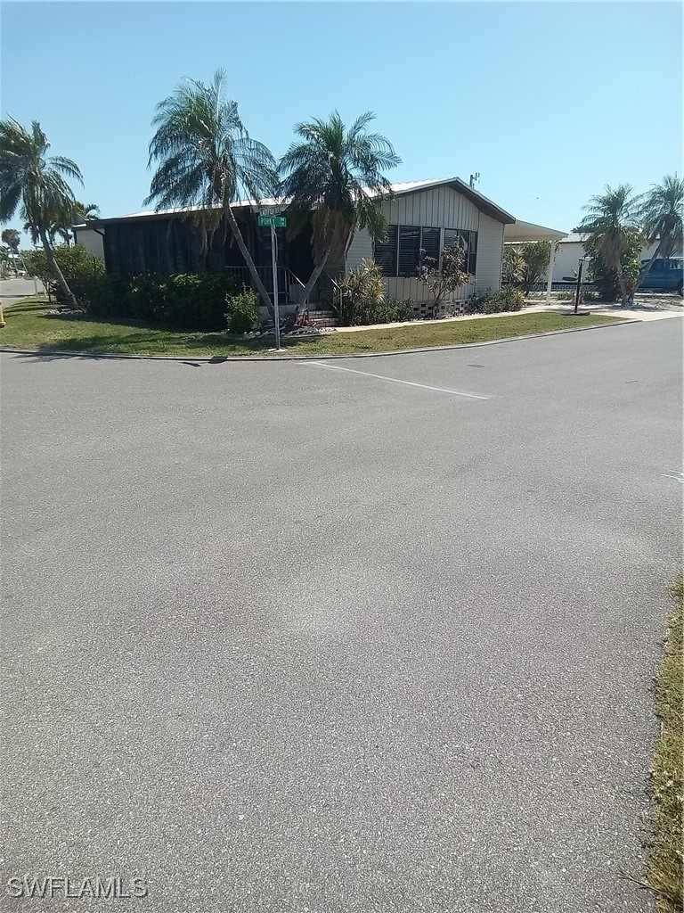 4925 Porky Lane