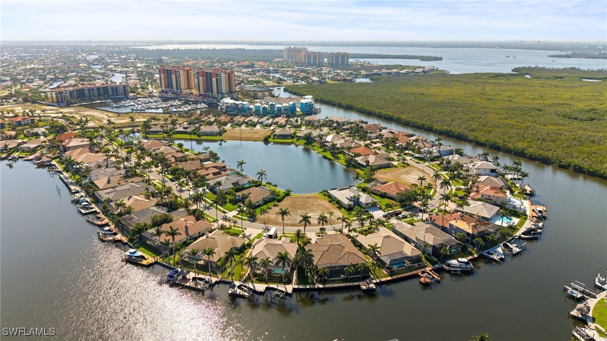 1922  Harbour Circle