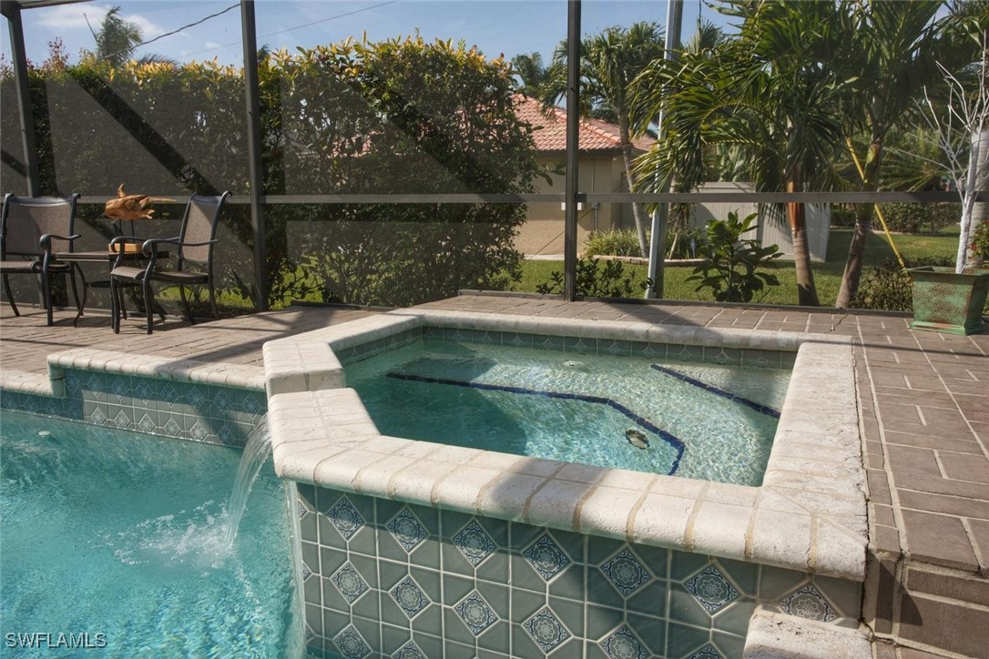 5302 SW 25th Place