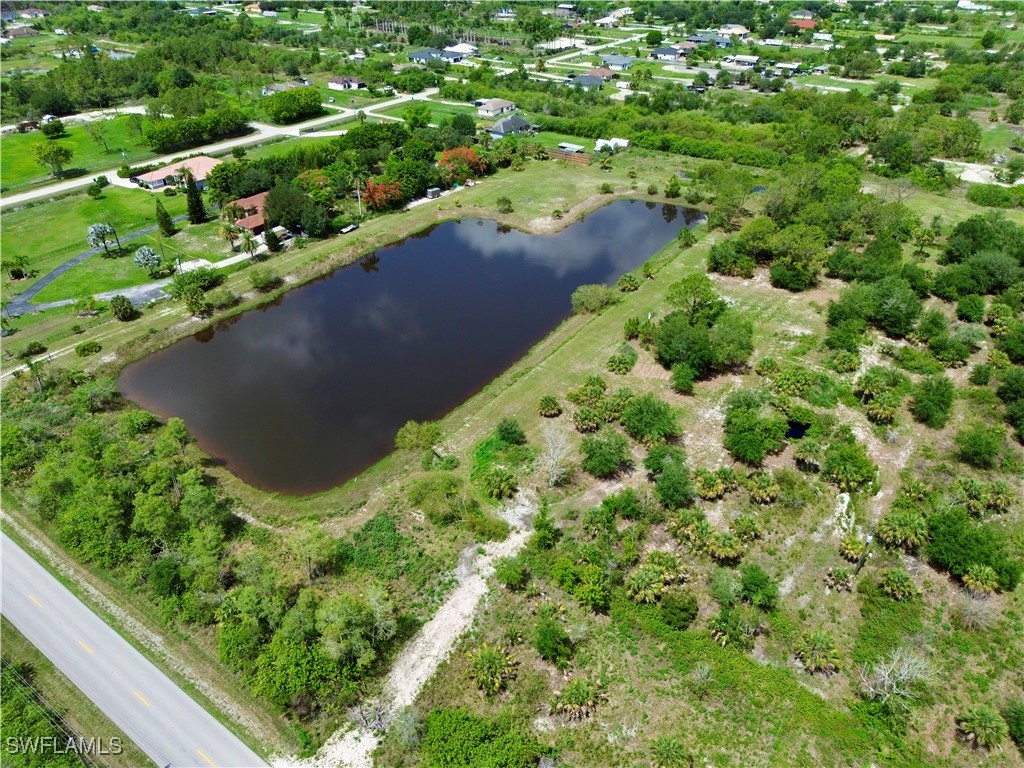 2305  Desoto Boulevard