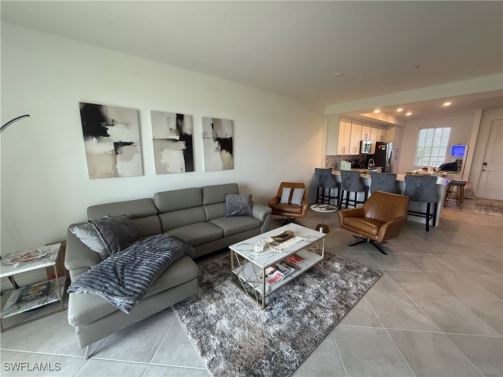 15285 Green Acres Avenue, Apt 425