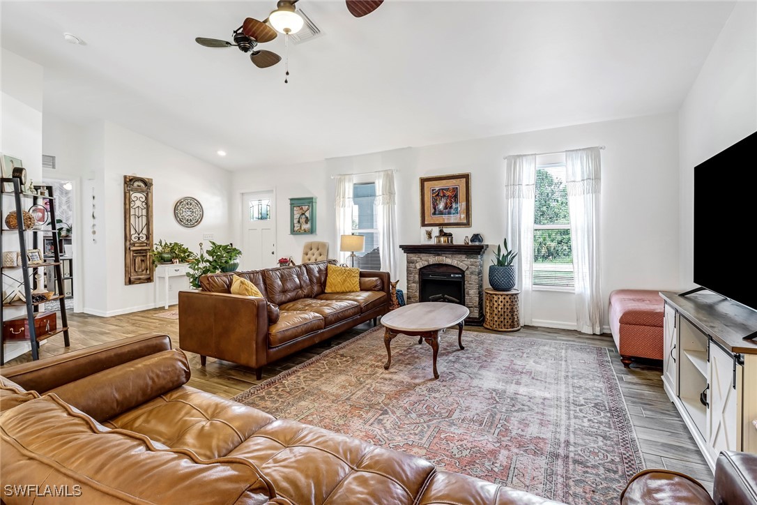 6104  Holt Court