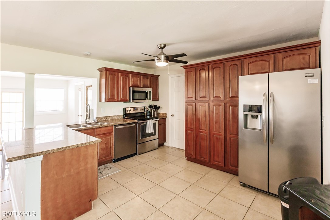 3042 SW 10th Place