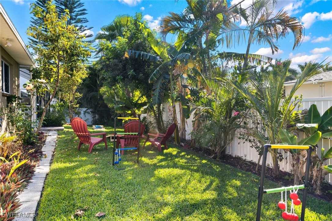 4810 SW 25th Place