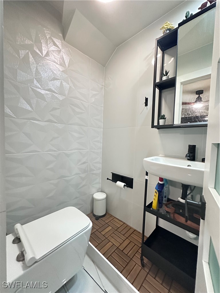 1107  1st Street, Apt H
