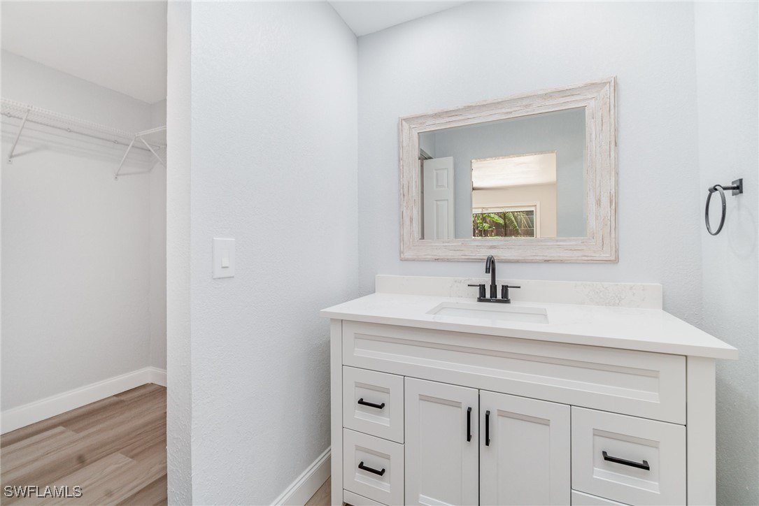 17287  Timber Oak Lane