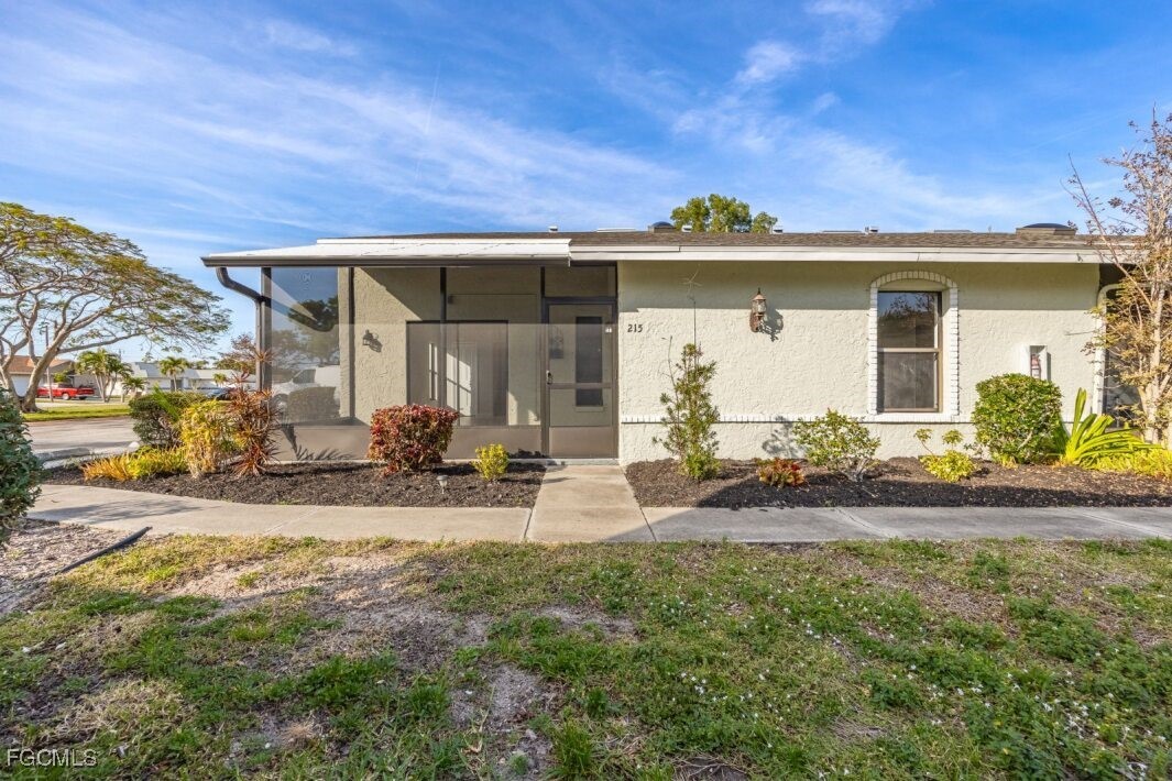 5113 SW 15th Place, Apt 215