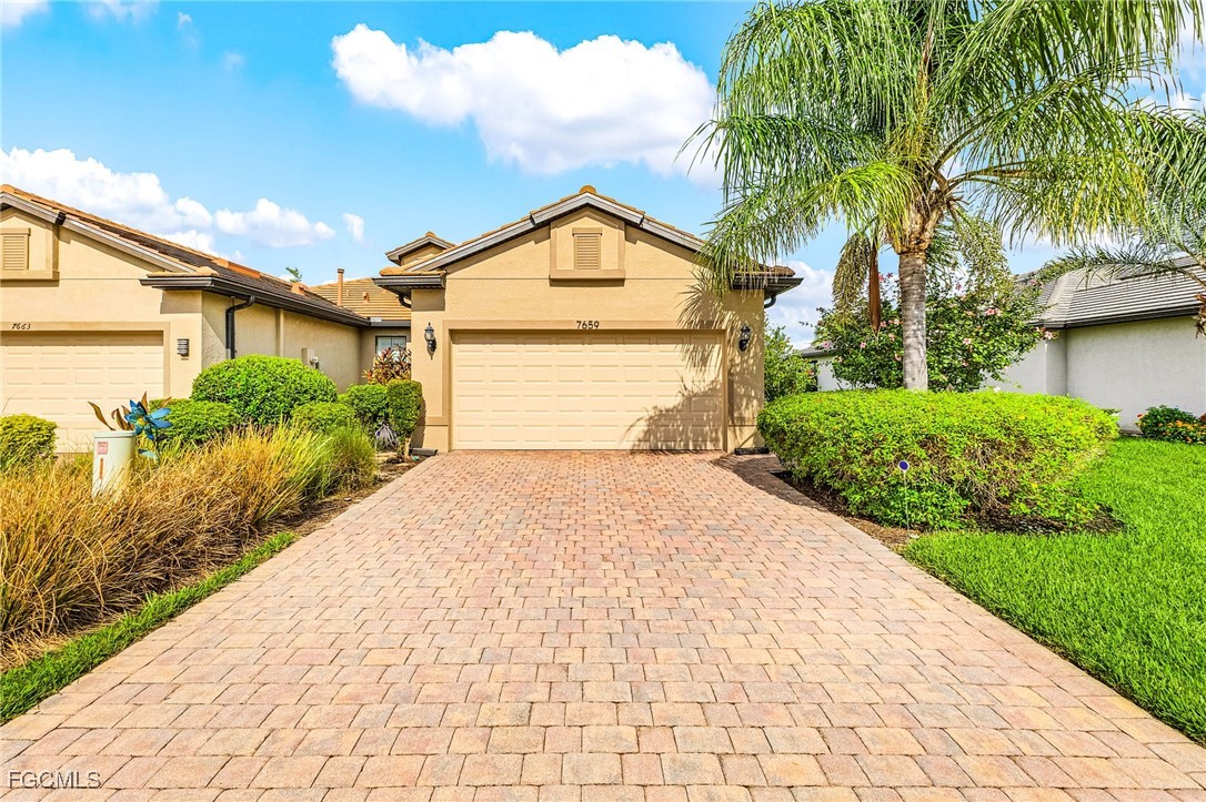 7659  Jacaranda Lane