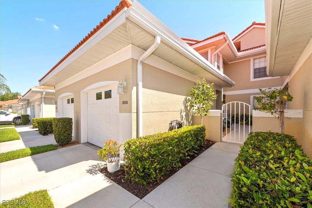 5135  Cobble Creek Court, Apt 203