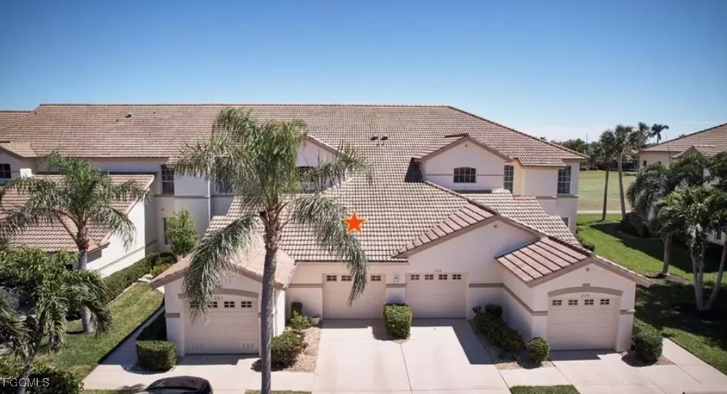 9240  Bayberry Bend, Apt 103