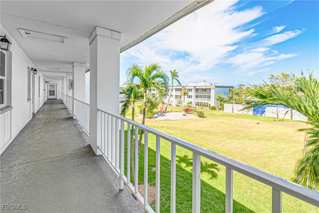 1724  Pine Valley Drive, Apt 318
