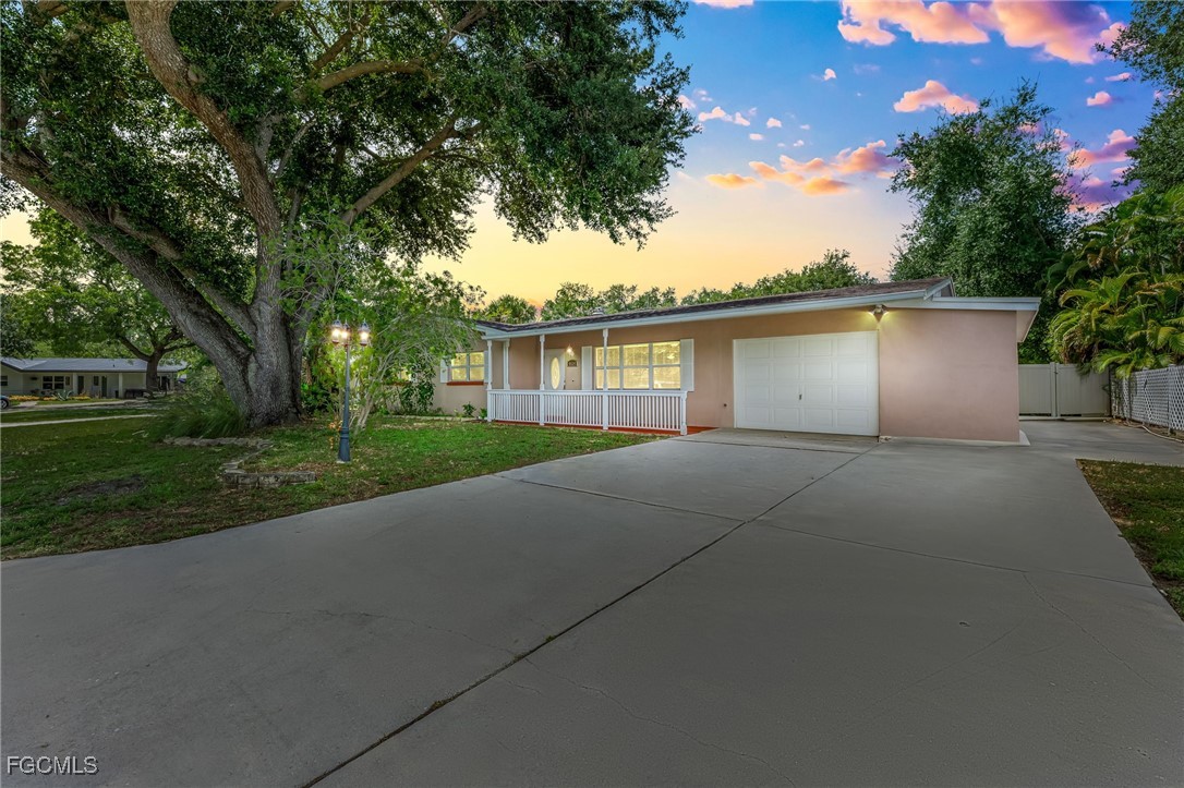 4634  Siesta Circle