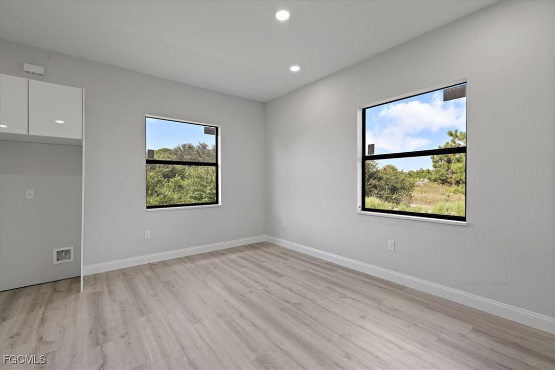 843  Theodore Vail Street