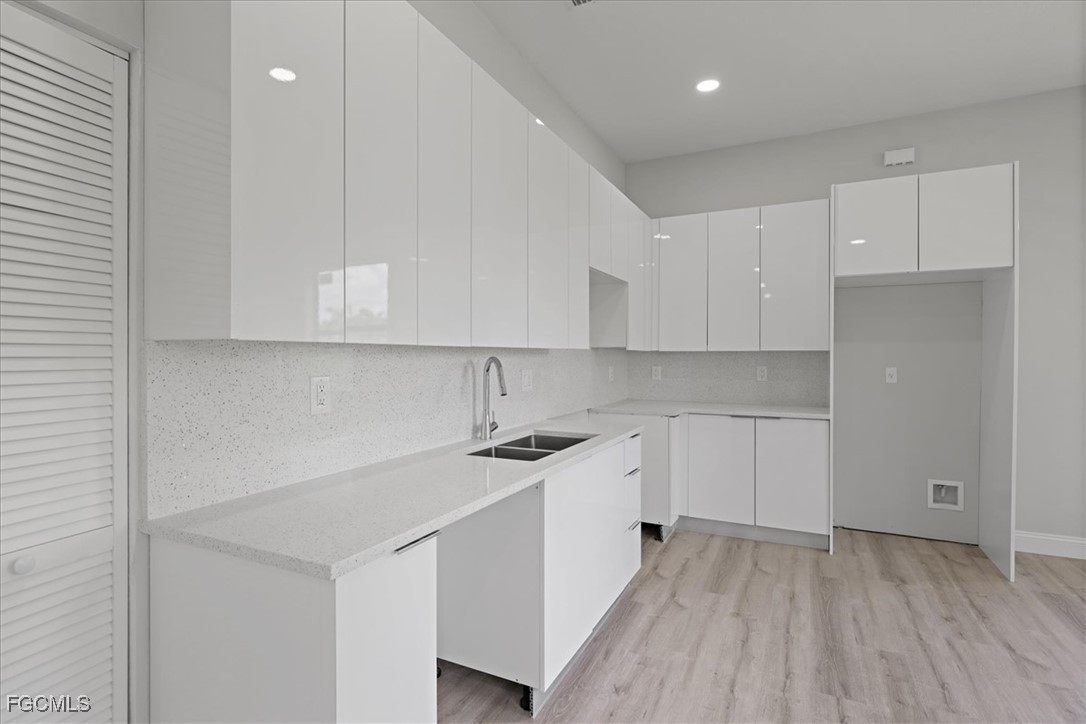 843  Theodore Vail Street