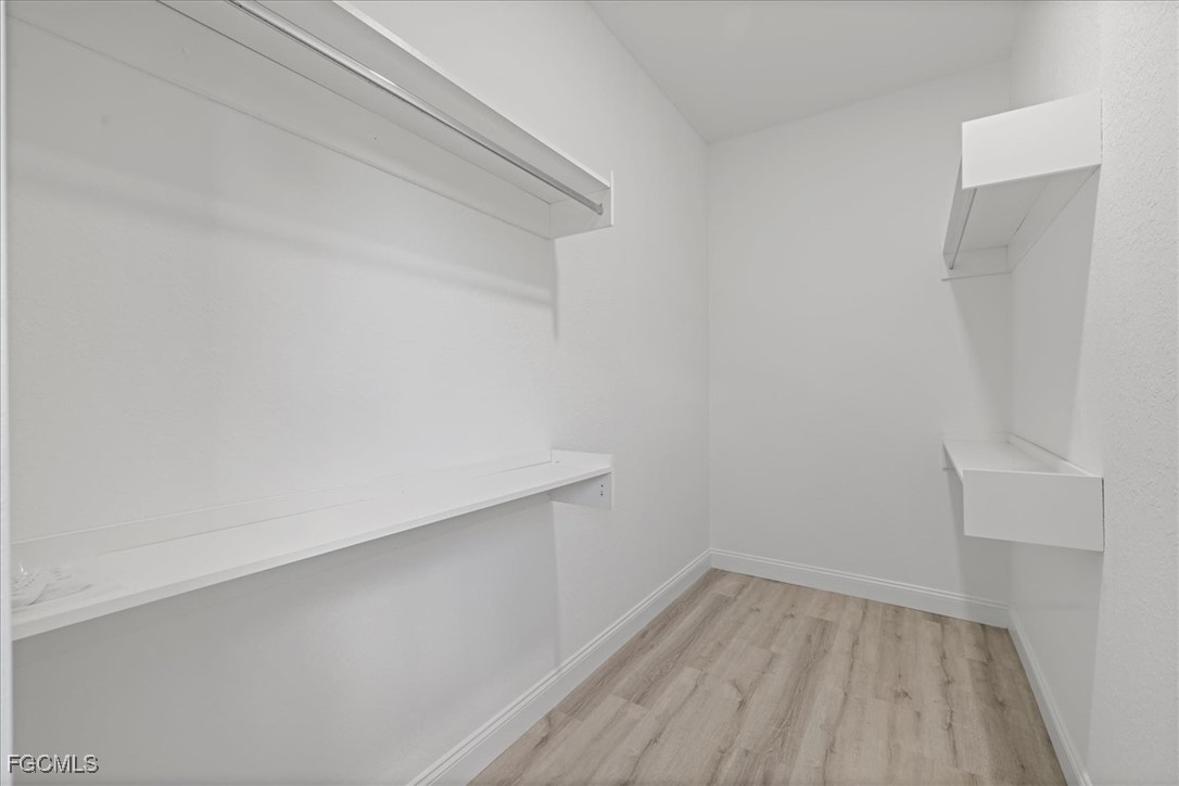 843  Theodore Vail Street