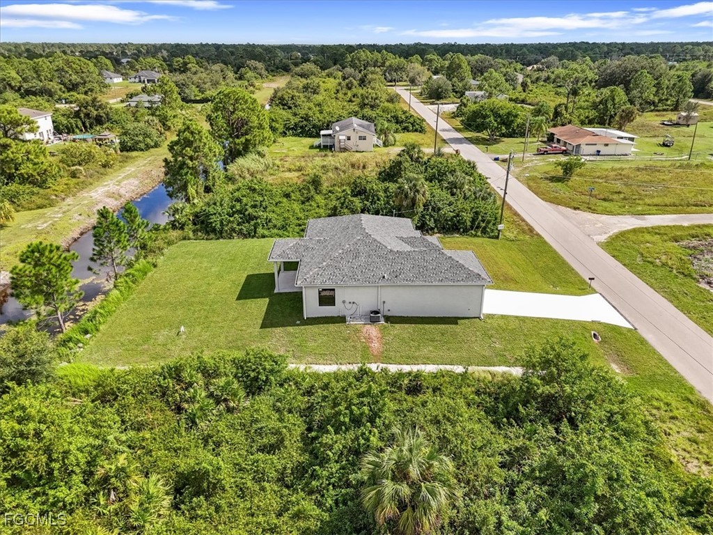 843  Theodore Vail Street