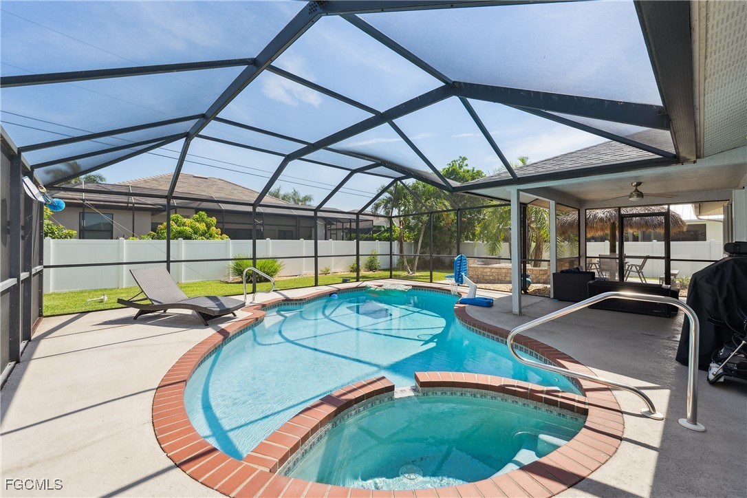 1913 SW 51st Terrace