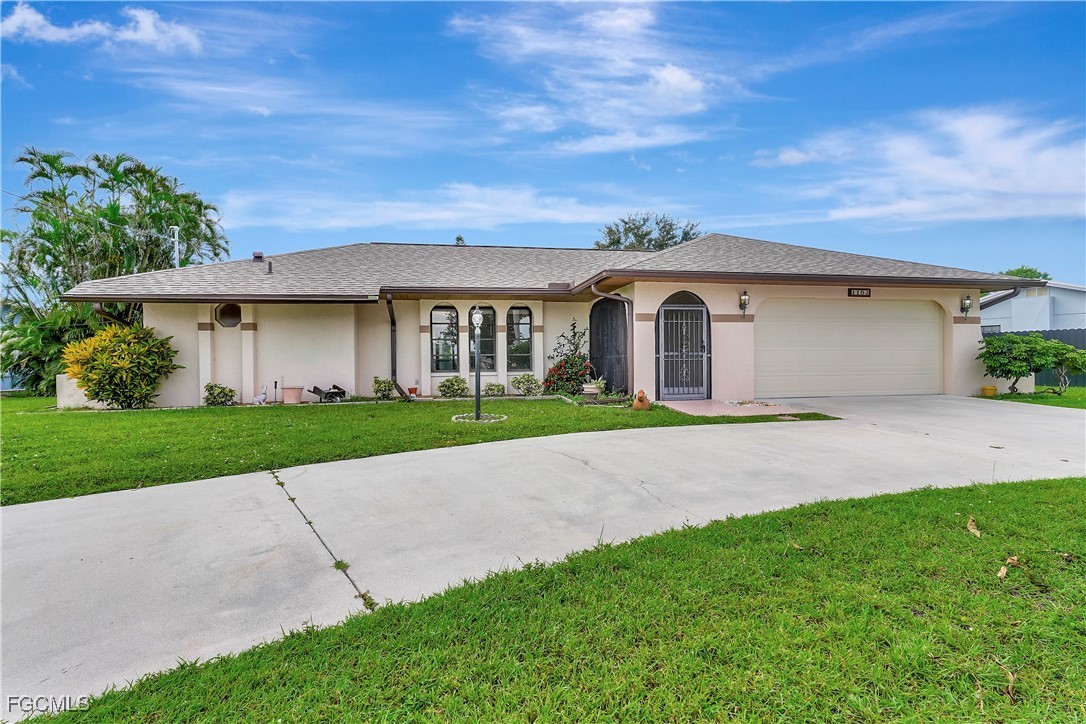 1102 SE 28th Terrace