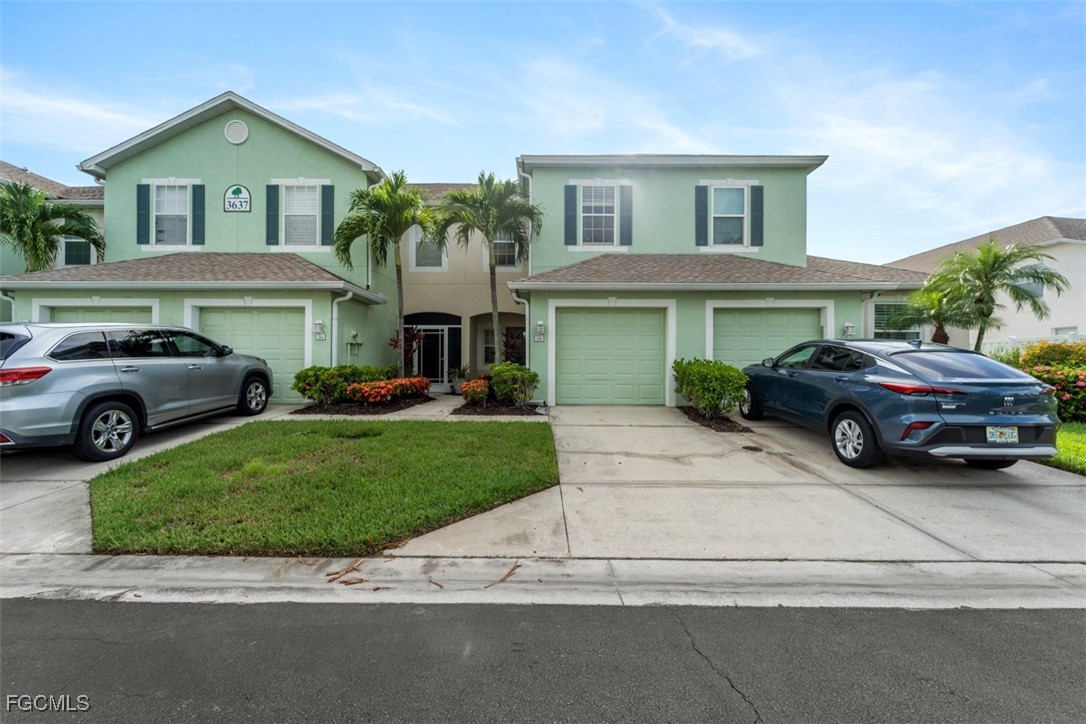 3637  Pine Oak Circle, Apt 105