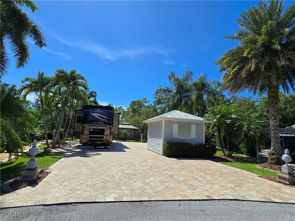 5902  Burrwood Court