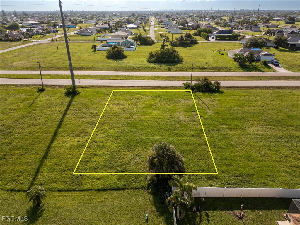 828  El Dorado Boulevard