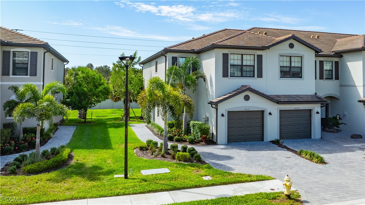 14121  Pine Lodge Lane