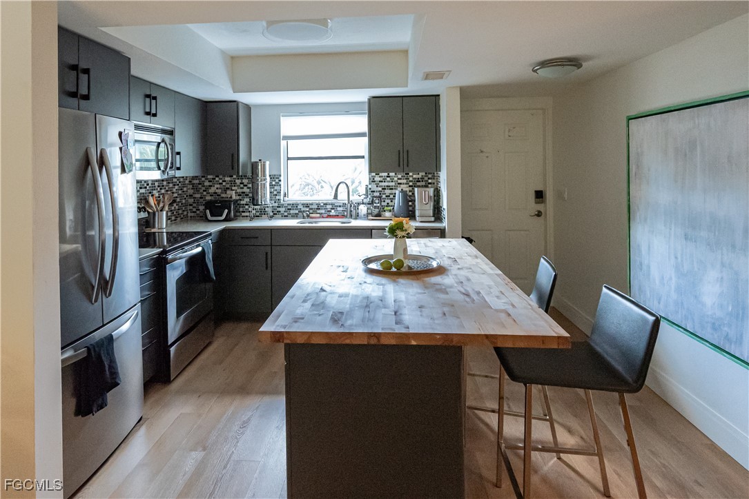 28181  Pine Haven Way, Apt 141