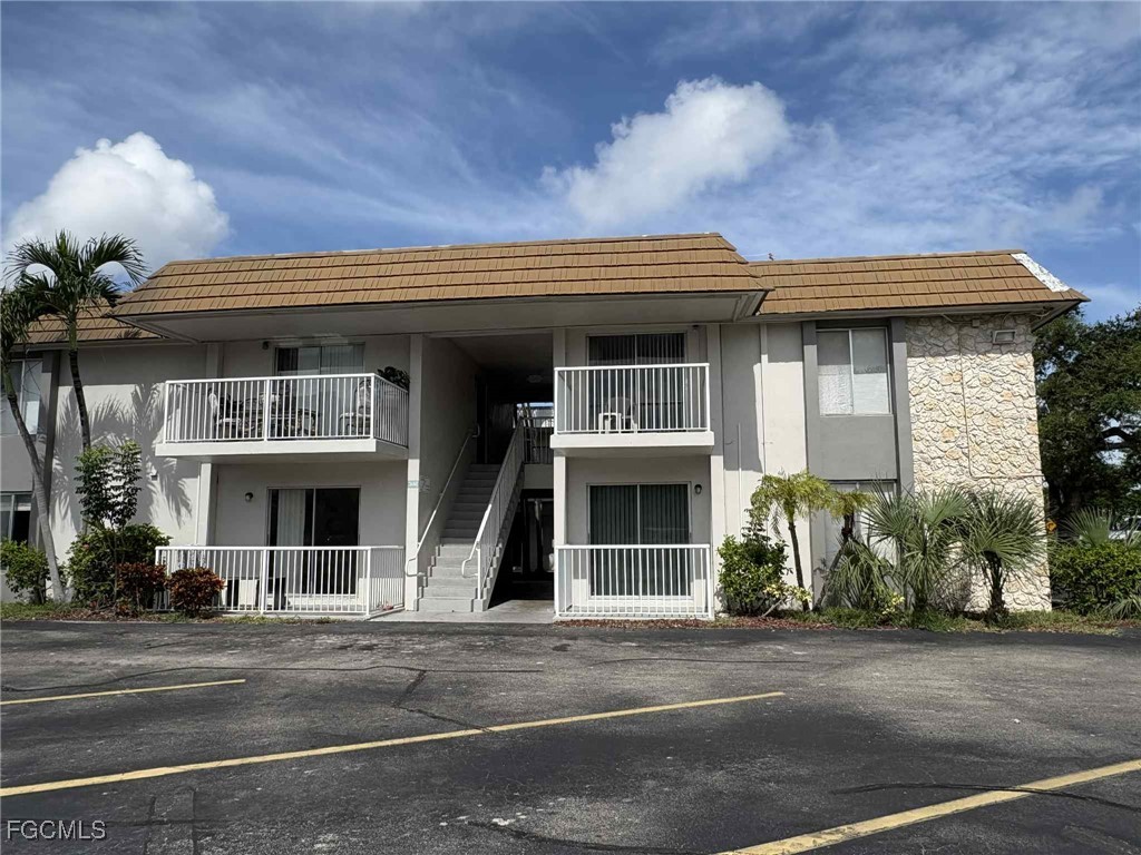 1830  Maravilla Avenue, Apt 316