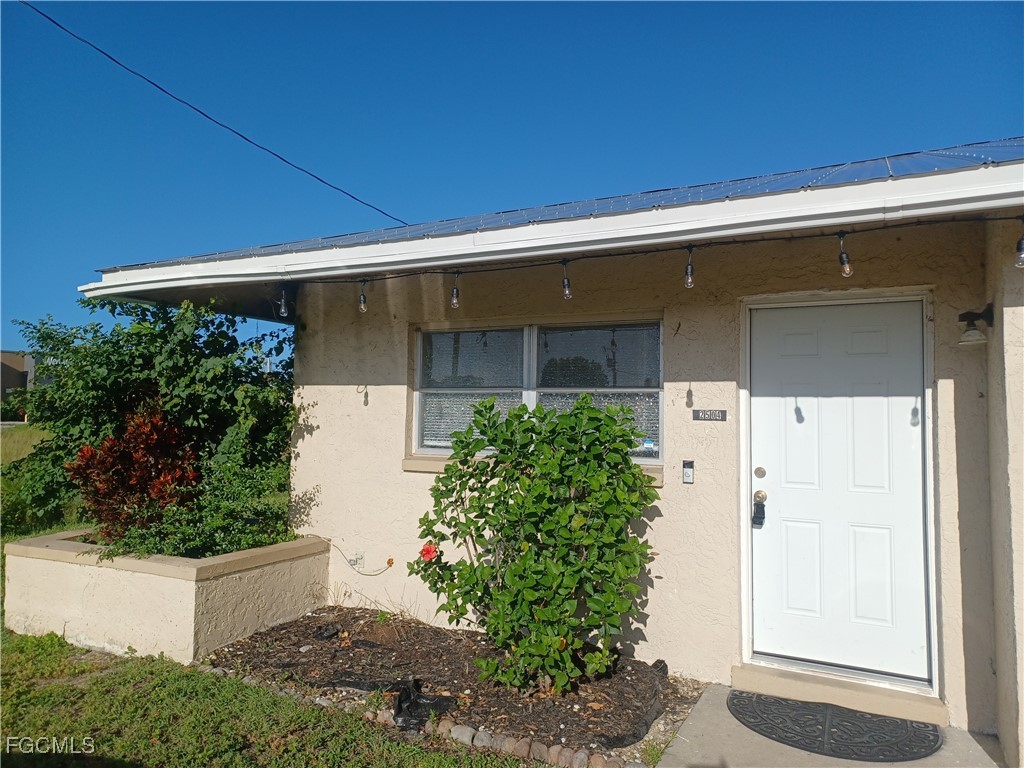 2504 SW 7th Place