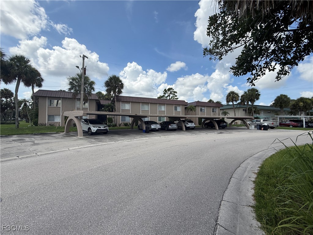 1699  Golf Club Drive, Apt 7