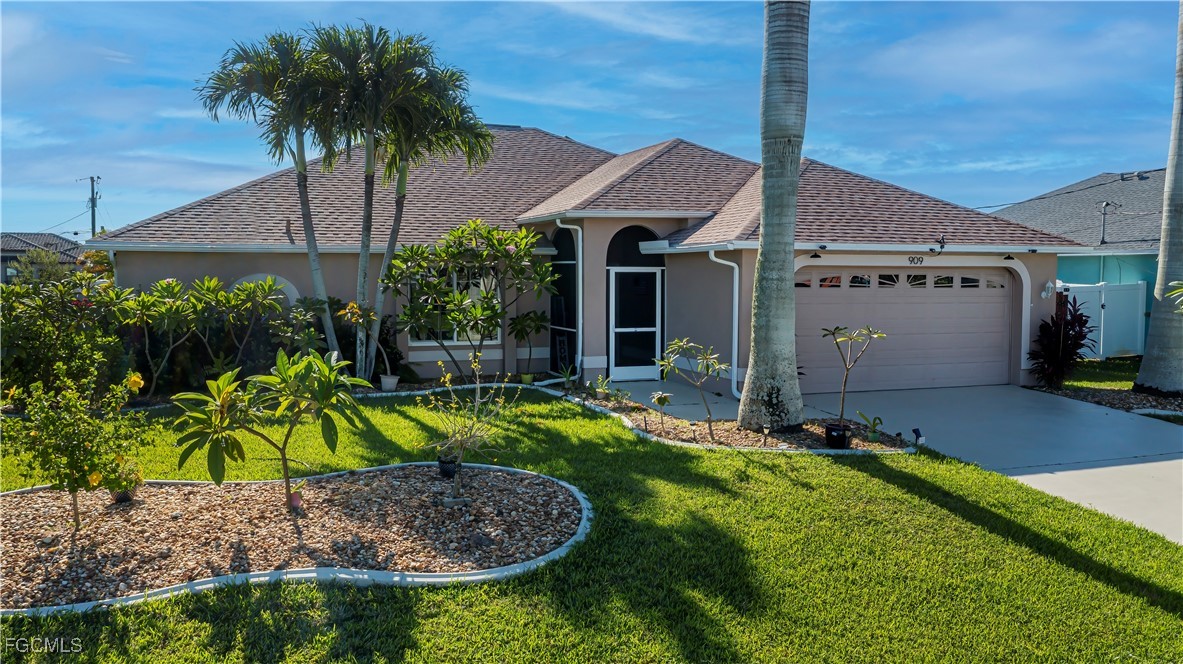 909 SW 6th Court