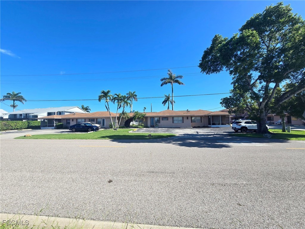 1215-1221 SE 46th Lane