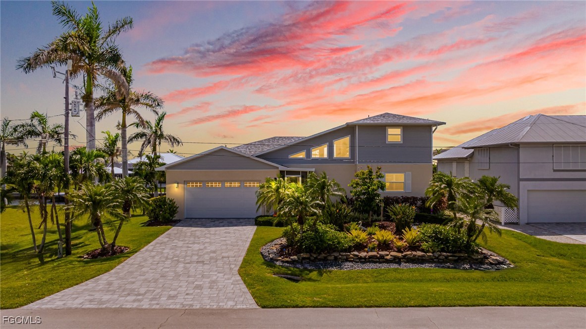 2372  Cherimoya Lane