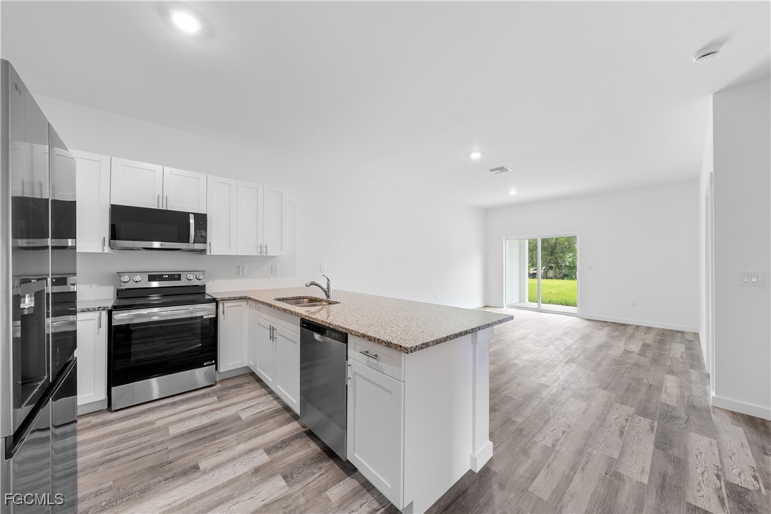 1025/1027  Meadow Road