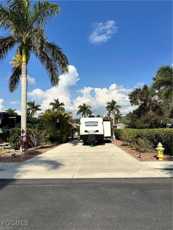 10327  Prairie Iris Trail