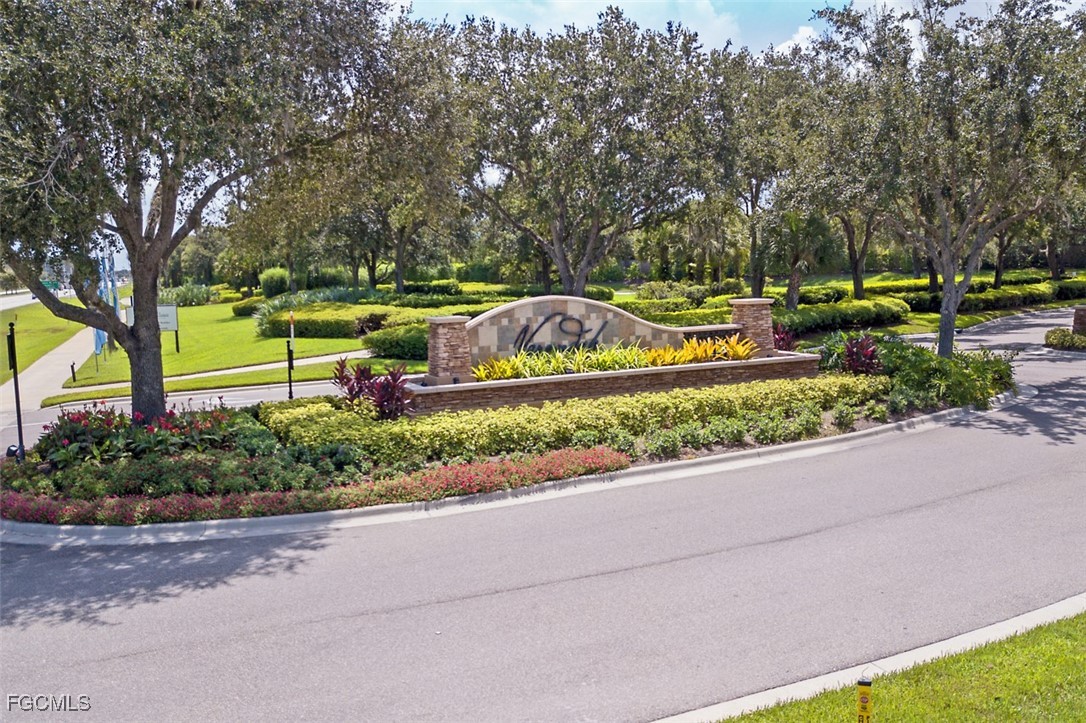 3230  Cottonwood Bend, Apt 406