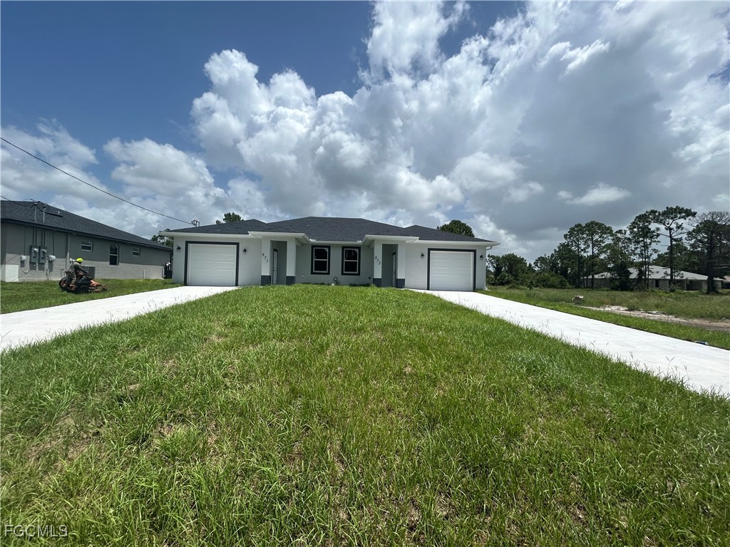 873  Duplex Street
