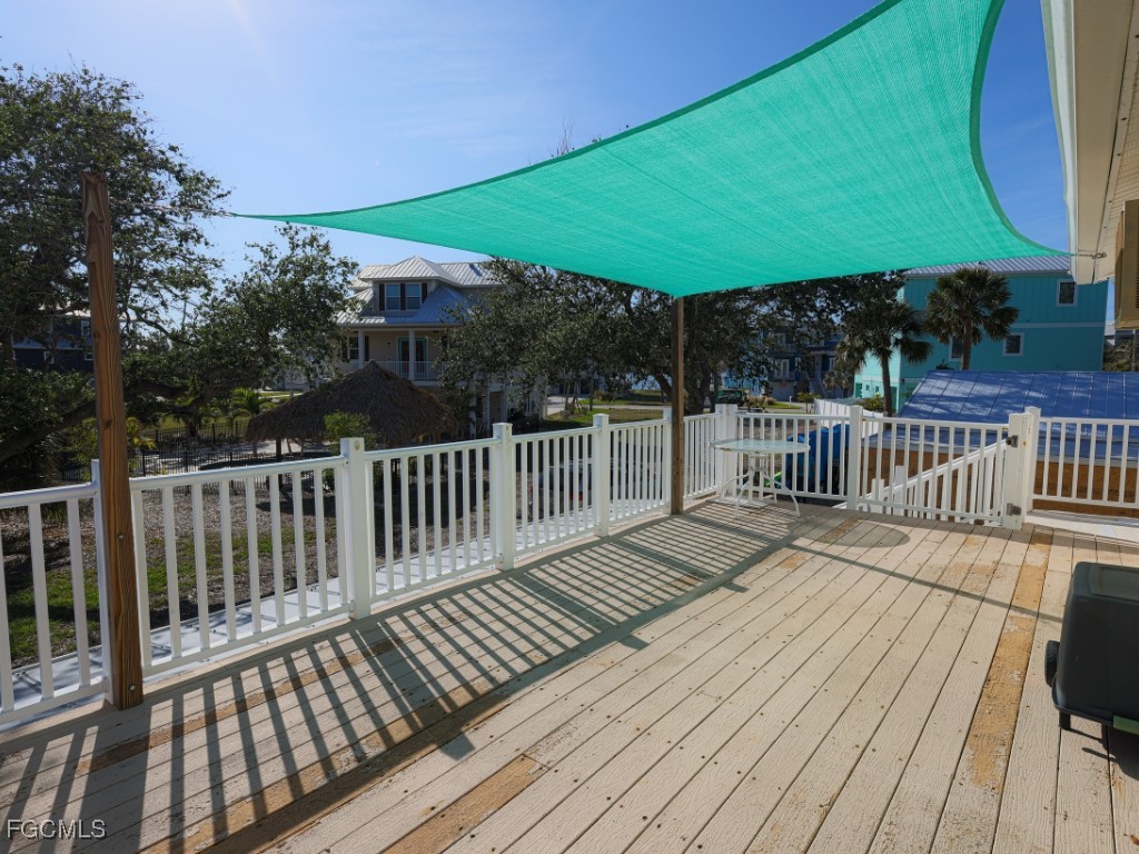841/843  South Street