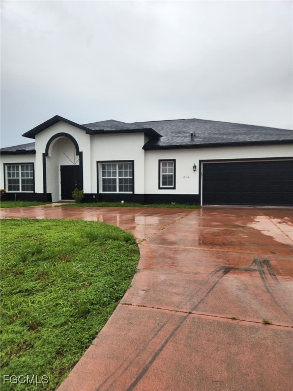 814  Rue Labeau Circle