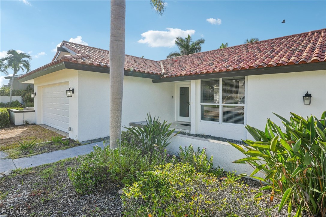 1284  Par View Drive