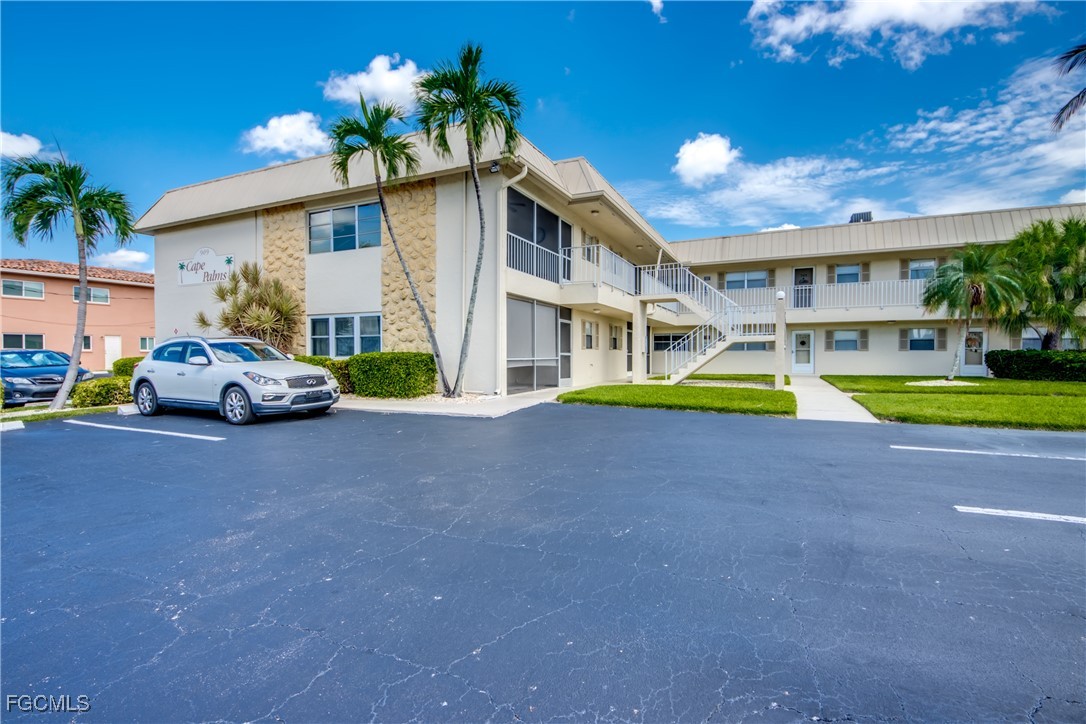 909 SE 46th Lane, Apt 202