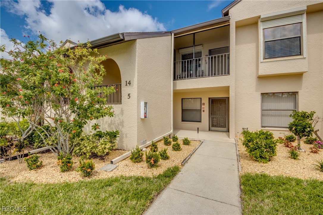 8514  Charter Club Circle, Apt 14