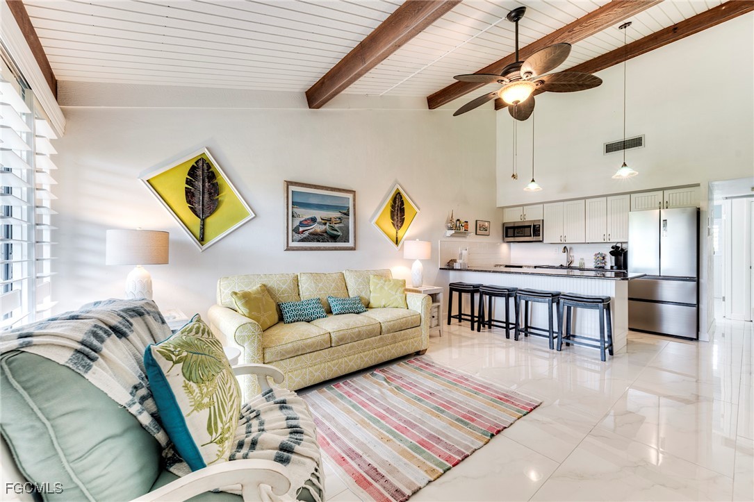 1250  Tennisplace Court, Apt D33