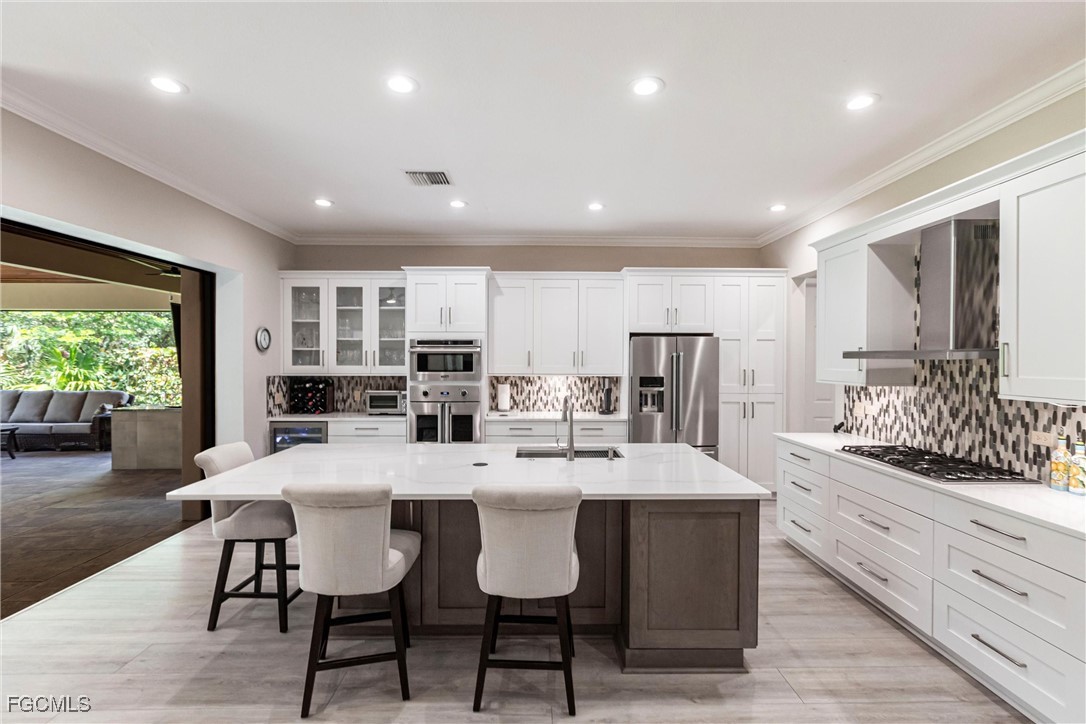 3360  Shady Bend
