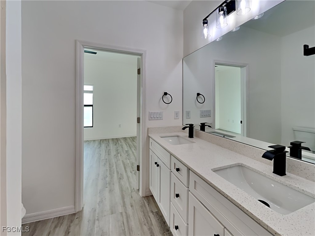 4208/4210  Santa Barbara Boulevard