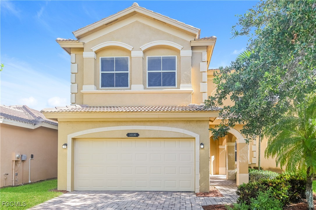 10120 N Golden Elm Drive