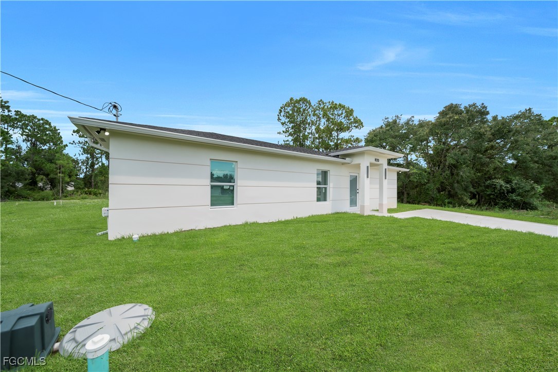 820  Hibiscus Avenue