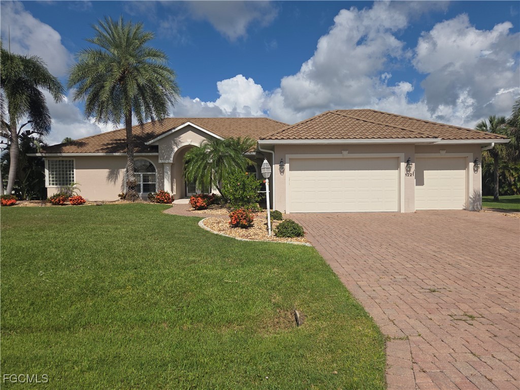 1221  Peppertree Lane